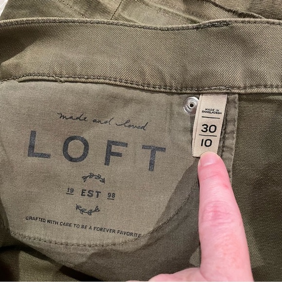 Loft Olive Green High Rise Shorts 30 - Picture 4 of 9